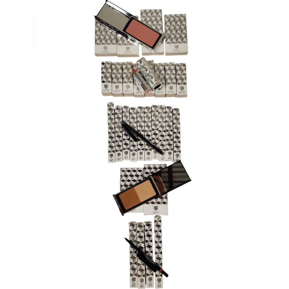 28 Piece Makeup Collection